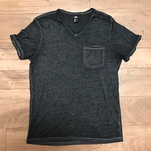 ✌🏼H&M Raw trim T-Shirt✌🏼